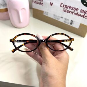 Armação Oval Tartaruga